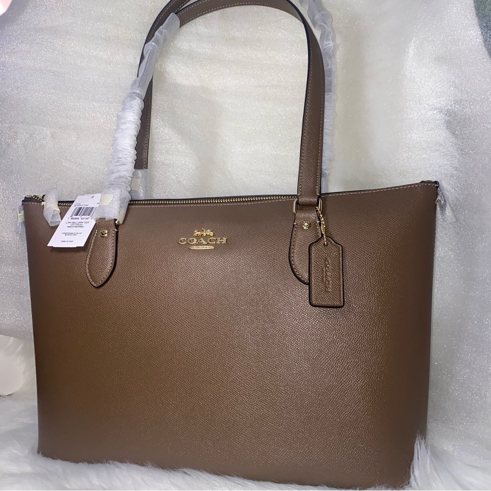 Coach 🤎🤍🤎 Coach Gallery Tote Bag New crossgrain leather purse